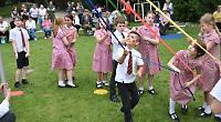 King and queen crowned by Mayor at school May fair