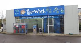 Garage pays £2,000 after car wash damages two 4x4s