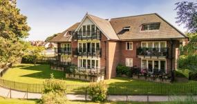 Riverside rooms with views