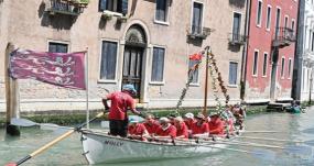 Visitors have whale of a time at Venetian rowing festival