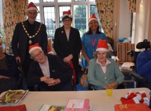 Mayor meets old friends on festive visit to care home
