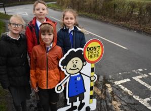 School’s new signs warn parents to park sensibly