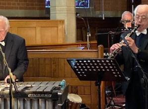 Jazz musicians and friends end on high note at age 94