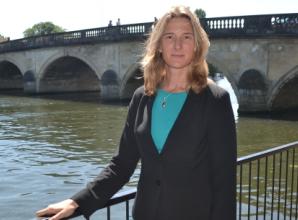First woman umpire of Boat Race on traditional course