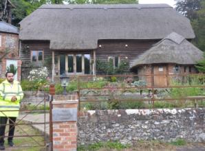 Comedian withdraws plan to alter pub