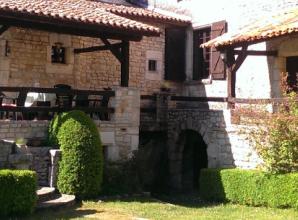 ‘Let the house take over’ and enjoy a holiday at a different pace of life