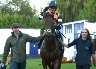 Margorie's magical turnaround seals dramatic 40/1 winner at Windsor Races