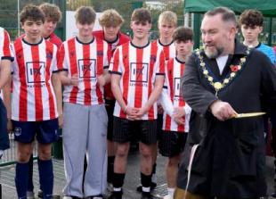 Mayor cuts ribbon on new council-owned park pitch