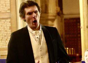 Electrifying voice of international baritone gives gravitas to orchestra