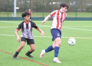 AFC HENLEY ROUND-UP: Resilient Hotspurs hold firm before late goals seal defeat