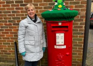 Impressive Fahey retains French title