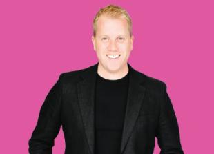 Psychic medium is bringing messages of comfort