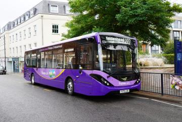 New bus service launches in Twyford and Charvil with &lsquo;special introductory fare&rsquo;