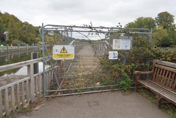 Call for council funds to fix Marsh Lock horsebridge branded &lsquo;outrageous&rsquo;