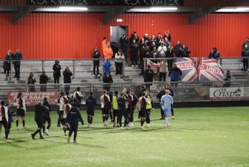 Resolute Magpies earn valuable point at Worthing after De Havilland red card Resolute Magpies earn valuable point at Worthing after De Havilland red card