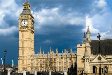 A river on edge and system at breaking point