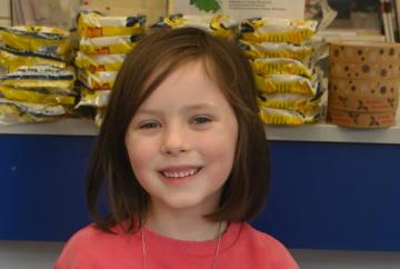Girl sets record for longest smile