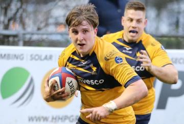 Benning and Webb make return for Hawks trip to Dorking