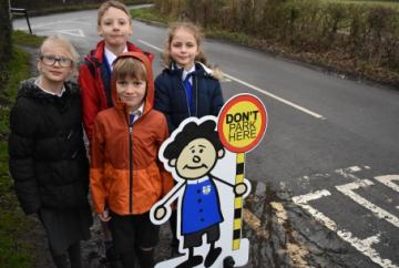 School’s new signs warn parents to park sensibly