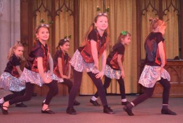 Olympic champion nips home for haircut