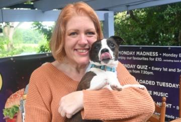 Floyd celebrates birthday with dog show and cake