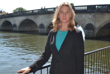 First woman umpire of Boat Race on traditional course