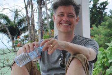 thoroughly good setting for murder mysteries