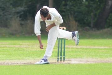 Kidmore End avoid drop despite defeat