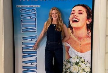So long socks, as actress wins spot on musical tour