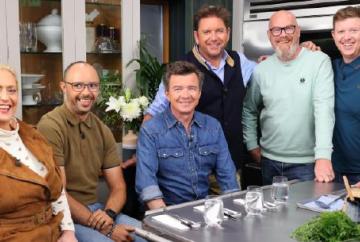 Restaurant retains award for ninth year running