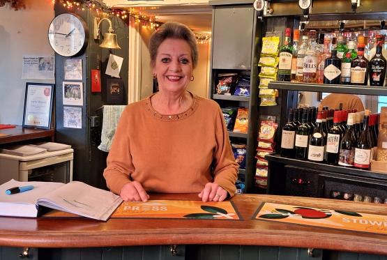 When I served food to Rod Stewart and other stories from Wargrave pub landlady