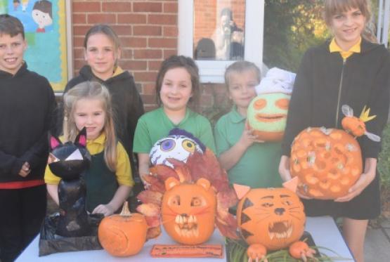 Demon pumpkin and vampire queen bee