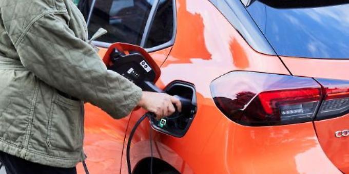 Vauxhall accelerates towards ‘Plug & Go’ future