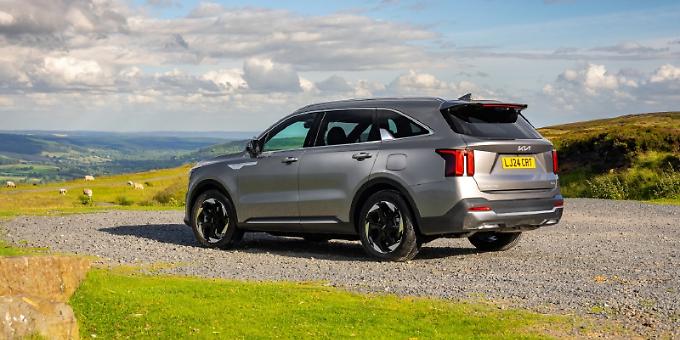 Reliable hybrid SUV that boasts impressive range