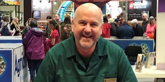 Popular Henley vet has leave to remain