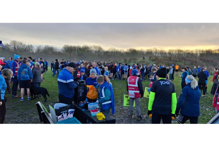 Hundreds of runners turnout to mark Maidenhead parkrun's 500th event