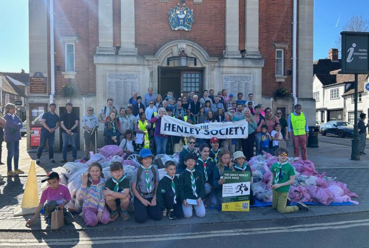 The Great Sack Race 2025 (credit: Henley Town Council)