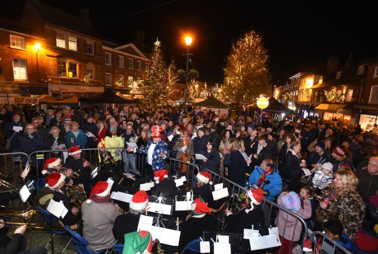 Henley Town Council 'pleading for help' with Christmas festival amid &pound;19k cost