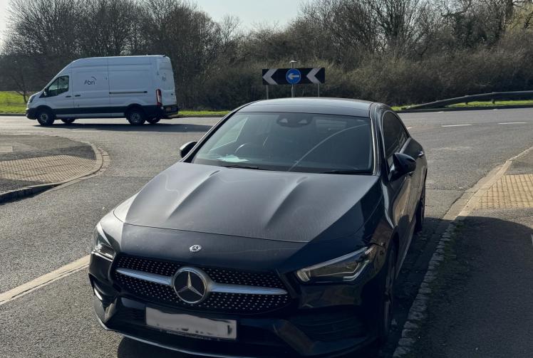 'Dangerous parking problem' near Braywick Roundabout sparks questions over authority powers