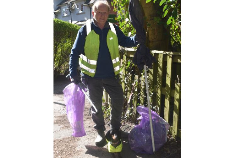 Goring litter pick