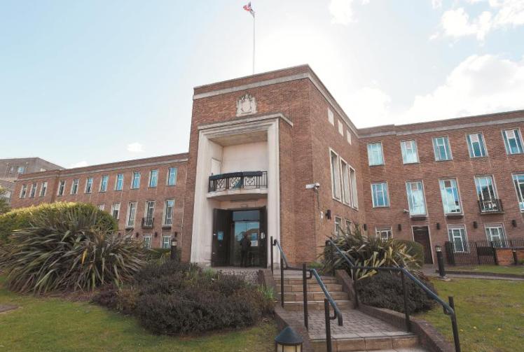Group looking into domestic abuse in the Royal Borough to present findings at meeting
