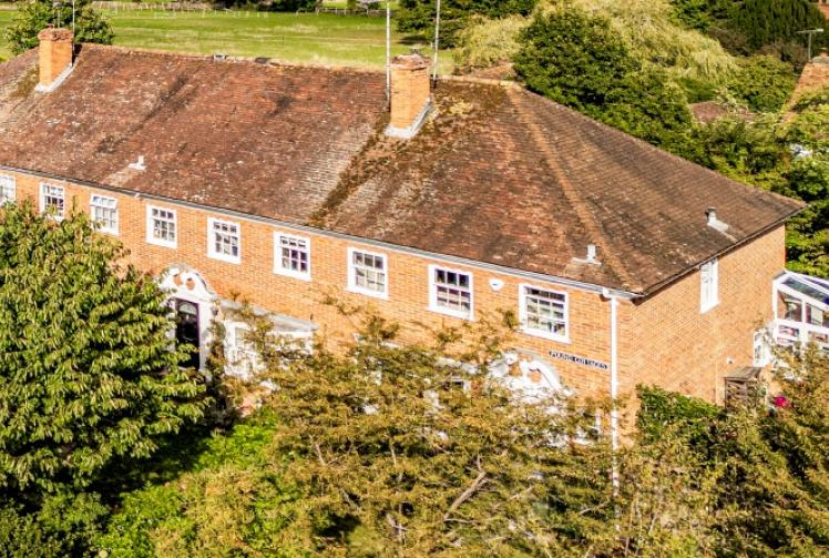 From coaching inn to comfy cottage