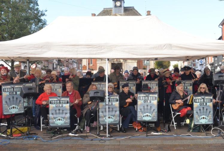 Mayor and music launches Poppy Appeal with pledge to remember