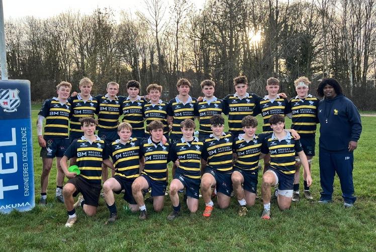 Nine-try Henley overpower county rivals in high-scoring clash