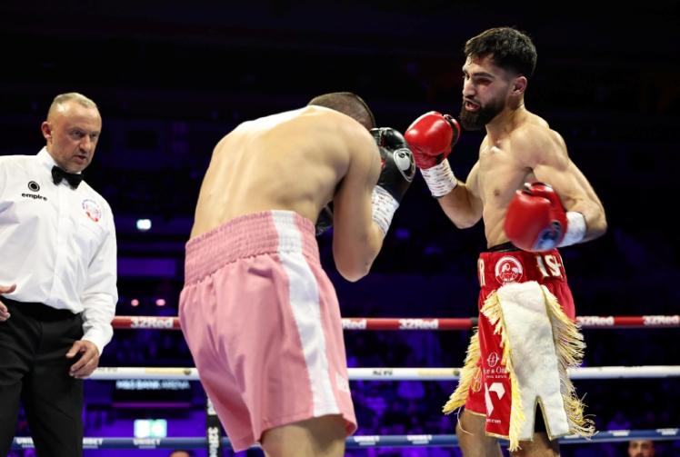'Shooter' Ishaq delivers&nbsp;impressive win over Baez and shines on the big stage