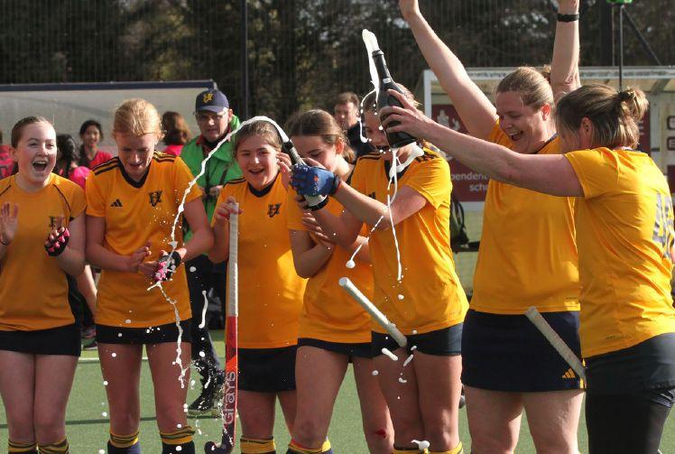 Free-scoring Henley 4ths wrap up title with month to spare