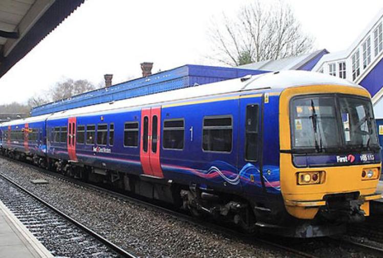 Rail passengers given extra time to catch connections