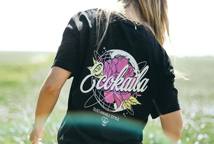 T-shirt designer has novel idea