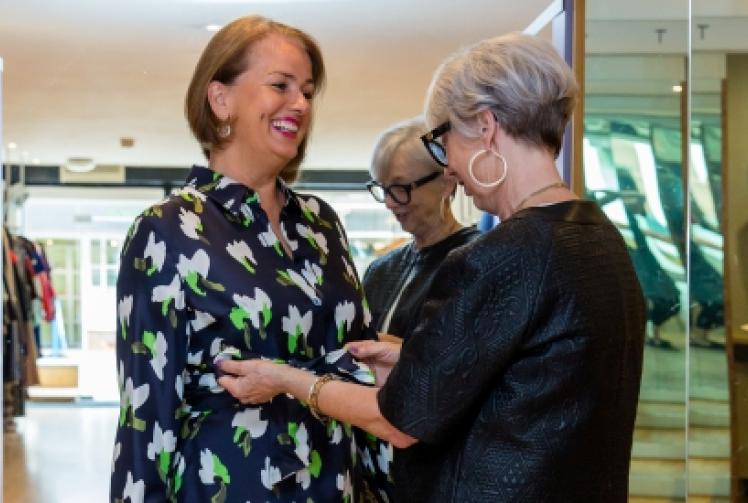 Support the independents