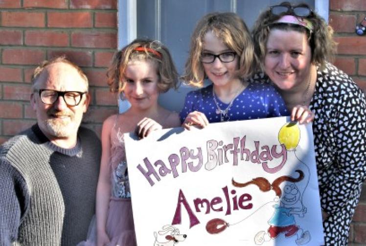 Street wishes girl happy birthday after party cancelled